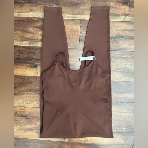 Women’s Pink Victoria Secret Seamless Workout Onesie/Jumpsuit Brand New “NWT” - Picture 1 of 15